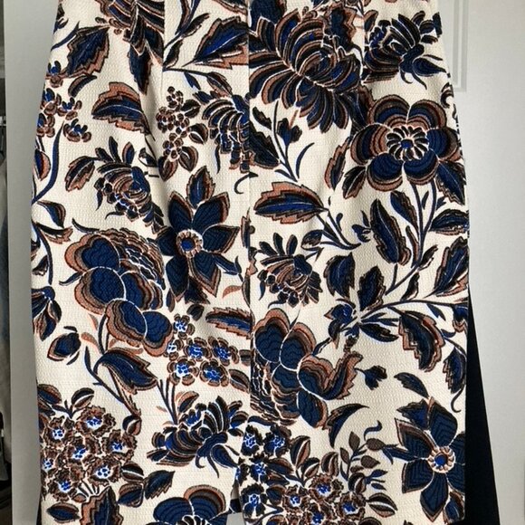 Ann Taylor Ensemble - Picture 9 of 16